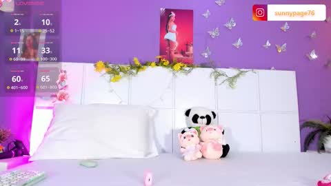 Snapshot of sunnypage chatting on November 15, 2025, 6:15 pm online show from November 15, 2025, 6:15 pm