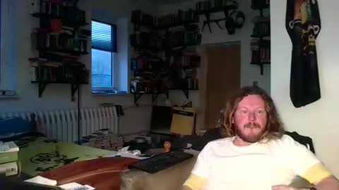 sunr1sa online show from December 5, 2025, 3:20 pm