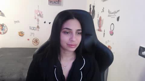 sunrocss online show from November 28, 2025, 11:57 am