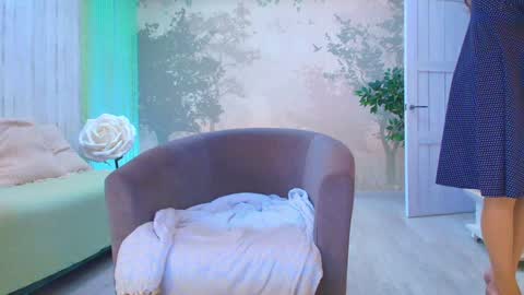 Eva  online show from February 7, 2026, 4:16 am