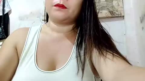 Snapshot of sunshine_38 chatting on February 25, 2025, 12:25 am sunshine_38 online show from February 25, 2025, 12:25 am