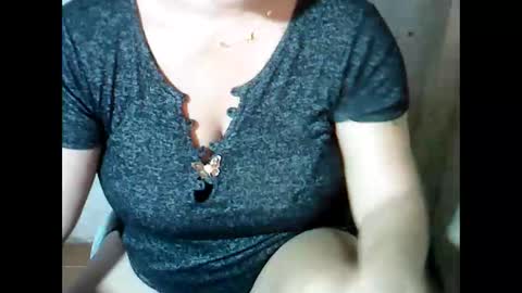 Snapshot of sunshine_38 chatting on October 29, 2025, 9:38 pm sunshine_38 online show from October 29, 2025, 9:38 pm