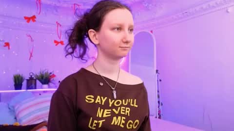 Snapshot of sunshine_blaze chatting on February 27, 2026, 1:22 pm Alice online show from February 27, 2026, 1:22 pm