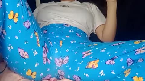 Annie online show from January 5, 2025, 11:55 pm