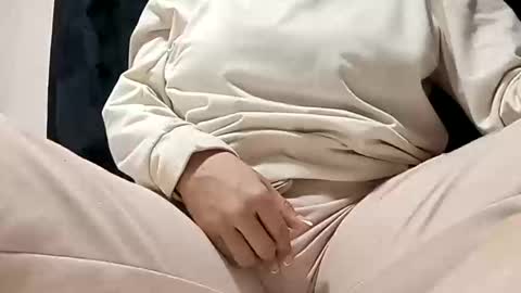 Annie online show from January 31, 2025, 3:20 am