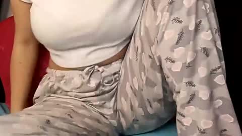 Annie online show from February 10, 2025, 1:35 am