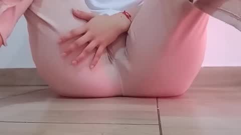 Annie online show from October 17, 2025, 4:20 pm