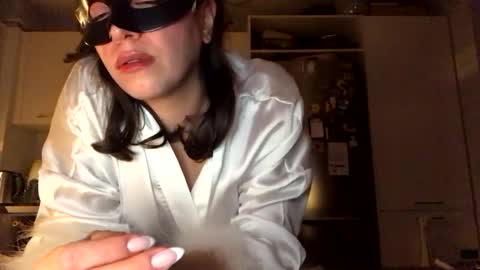 Snapshot of sunterra01 chatting on November 9, 2025, 2:32 am sunterra01 online show from November 9, 2025, 2:32 am