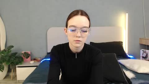 Lilith online show from April 19, 2026, 6:02 am