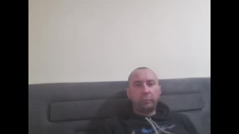 super42835015 online show from February 2, 2026, 6:17 pm