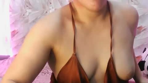 Snapshot of superb_ass25 chatting on June 4, 2026, 4:29 am KIMZY online show from June 4, 2026, 4:29 am