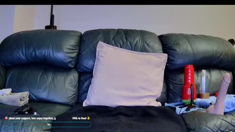 Thomas online show from October 25, 2025, 6:35 pm