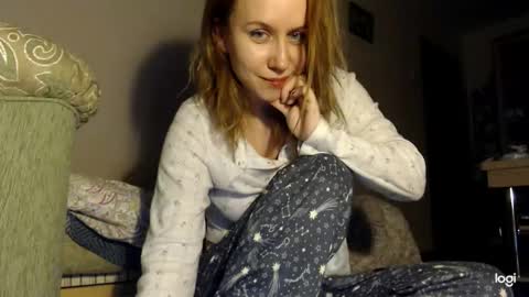 Annie online show from February 12, 2026, 4:24 pm