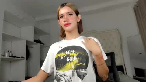 Snapshot of superhotbabe1 chatting on January 12, 2025, 9:08 am Erica Help me to reach my goal Superhotbabe1 online show from January 12, 2025, 9:08 am