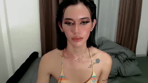 Snapshot of superhotbabe1 chatting on February 16, 2025, 7:27 pm Erica Help me to reach my goal Superhotbabe1 online show from February 16, 2025, 7:27 pm