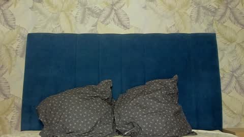 Una online show from December 21, 2024, 5:47 am