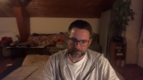 supersquirrel81 online show from December 15, 2025, 7:18 pm