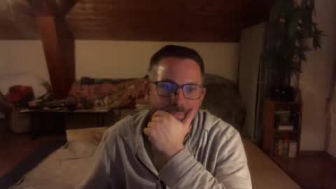 supersquirrel81 online show from December 21, 2025, 6:15 pm