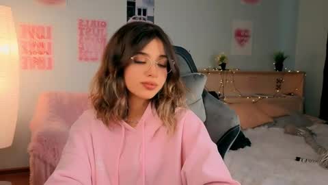 Sara online show from April 17, 2026, 1:25 pm
