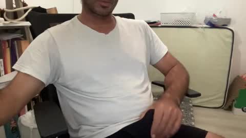 surftravel online show from September 16, 2025, 1:28 am