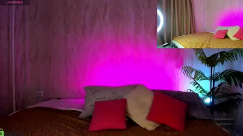 Annie online show from October 19, 2025, 1:06 am