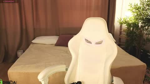 Annie online show from April 9, 2026, 2:11 am