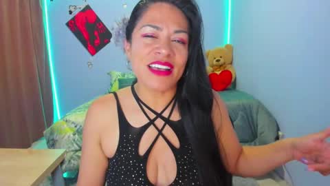 Snapshot of susan_ramires chatting on February 14, 2025, 11:31 pm susan ramires online show from February 14, 2025, 11:31 pm