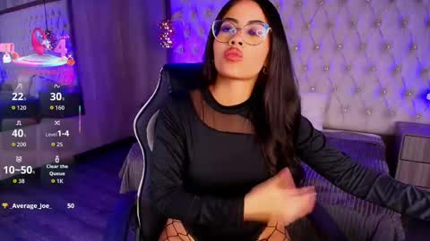 susan_voltaire online show from May 25, 2026, 5:08 pm