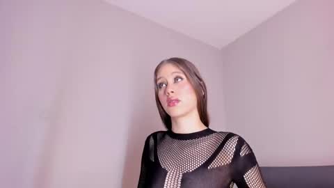 susana_huston online show from November 4, 2025, 5:12 pm