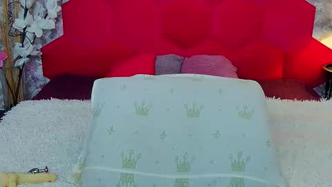 Susane Nori online show from October 29, 2025, 5:42 am