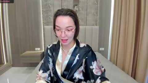 susannjohnson online show from November 26, 2025, 12:33 am