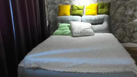 susannjohnson online show from June 10, 2026, 12:33 am