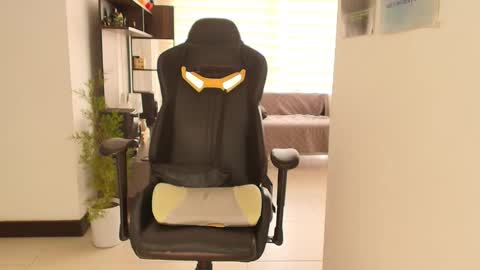 Susan Rhodes online show from October 28, 2025, 2:20 pm