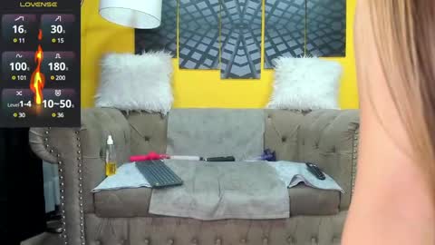 susanslim online show from March 12, 2025, 7:59 pm