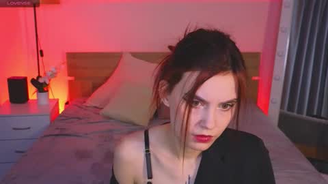 Susie online show from November 21, 2025, 10:03 am