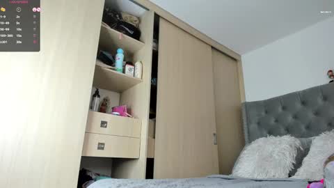 Juliana garcia online show from February 9, 2025, 5:22 pm