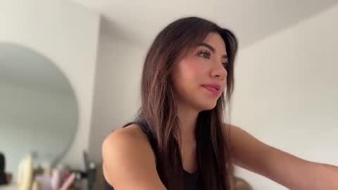 Snapshot of sussanf_ chatting on September 20, 2025, 8:32 pm  Susy  online show from September 20, 2025, 8:32 pm