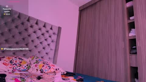 Andrea online show from March 10, 2026, 6:57 pm