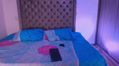Andrea online show from June 8, 2026, 1:28 am