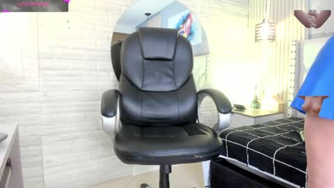   online show from April 10, 2026, 11:37 am