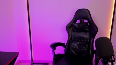 Sussy online show from December 22, 2024, 11:20 pm