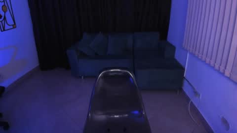 Susy online show from December 20, 2025, 3:02 am