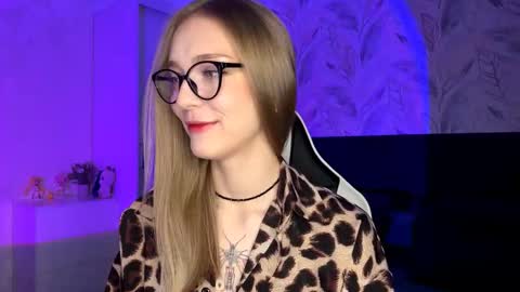 Jessica online show from November 5, 2025, 4:51 pm