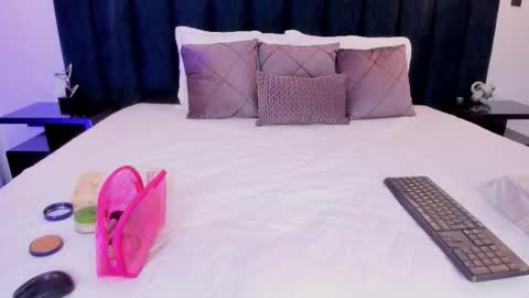 susyy online show from March 4, 2026, 3:34 am