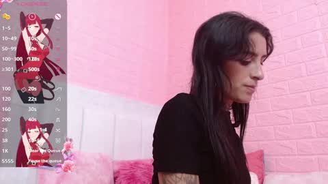 suzan_30 online show from April 16, 2026, 8:42 pm