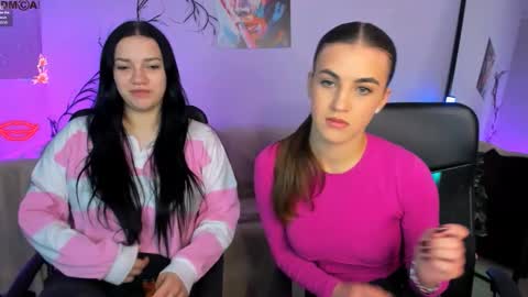 Snapshot of suzi_love chatting on October 12, 2025, 12:26 pm suzi_love online show from October 12, 2025, 12:26 pm
