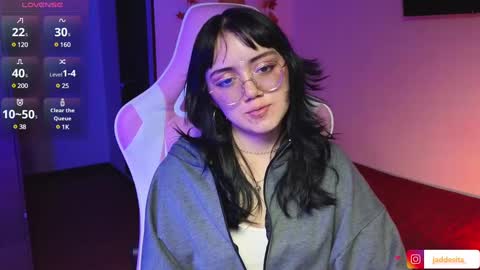 Snapshot of suzumi_ chatting on December 20, 2024, 8:55 pm Jadde  online show from December 20, 2024, 8:55 pm