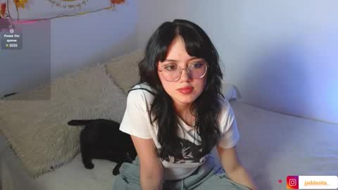 Snapshot of suzumi_ chatting on January 12, 2025, 6:17 am Jadde  online show from January 12, 2025, 6:17 am