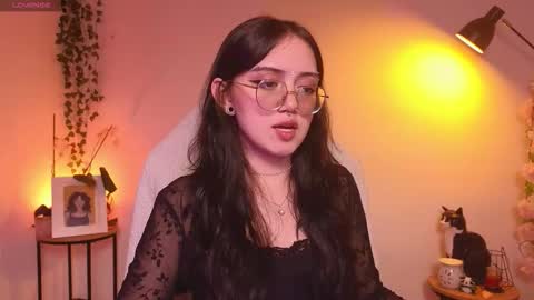 Snapshot of suzumi_ chatting on October 22, 2025, 4:57 am Jadde  online show from October 22, 2025, 4:57 am