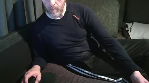 Snapshot of swartarn chatting on March 1, 2026, 2:52 pm ArnSwart online show from March 1, 2026, 2:52 pm